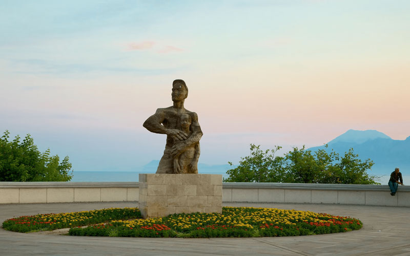 antalya da akşam gezilecek yerler karaalioğlu parkı