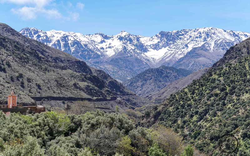 atlas dağlarında doğa yürüyüşüne katılın