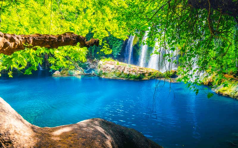 Kurşunlu Şelalesi Tabiat Parkı